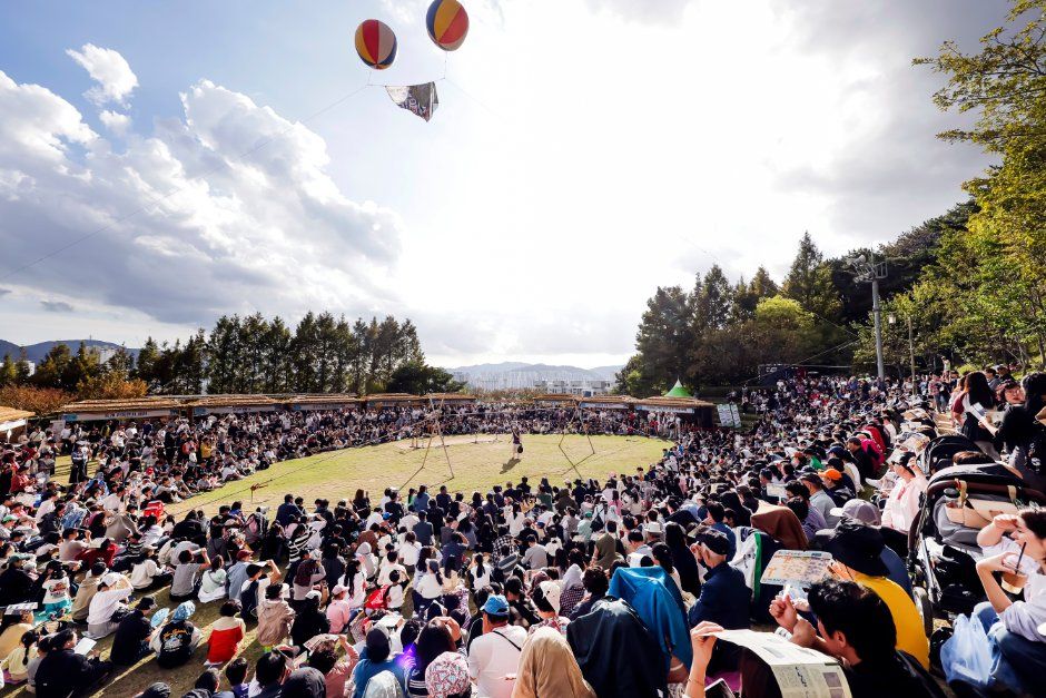 Dongnaeeupseong History Festival — official photograph 4