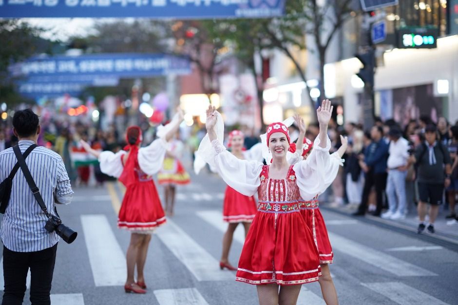Sinchon World Youth Festival — official photograph 3