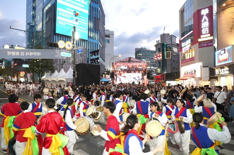 Sinchon World Youth Festival — official photograph 4