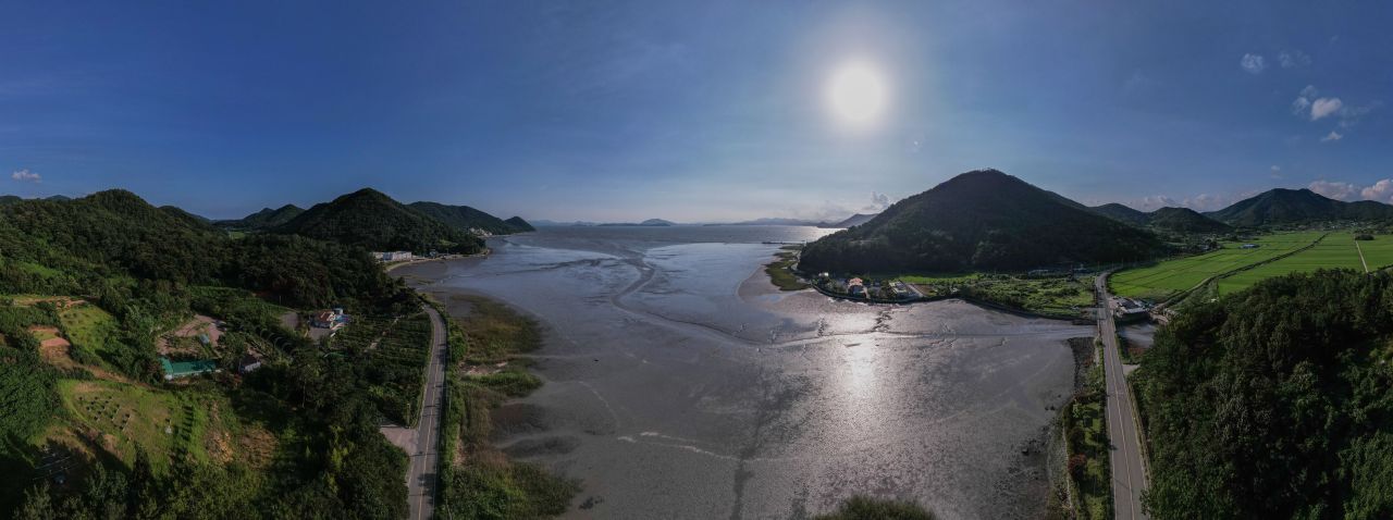 Yeojaman Bay Twilight Festival — official photograph 2